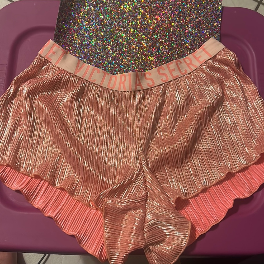 VS sleep shorts size M